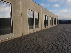 Permeable dekker på Svinesund Transportsenter bilde