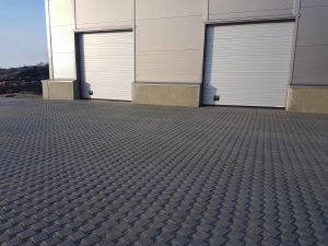 Permeable dekker på Svinesund Transportsenter bilde