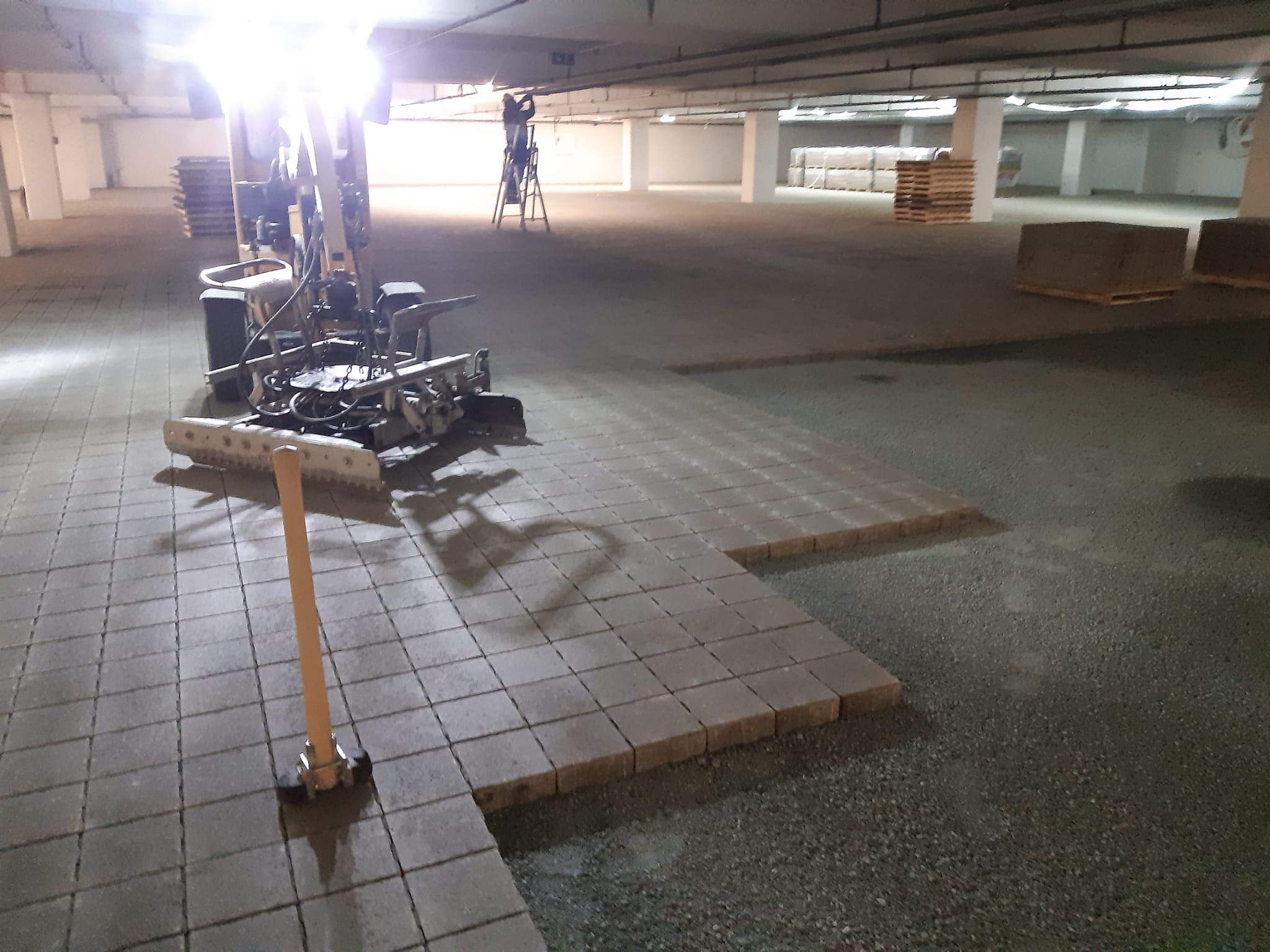 Når vinteren ikke vil gi seg, så er det supert å ha innvendige arbeider! bilde